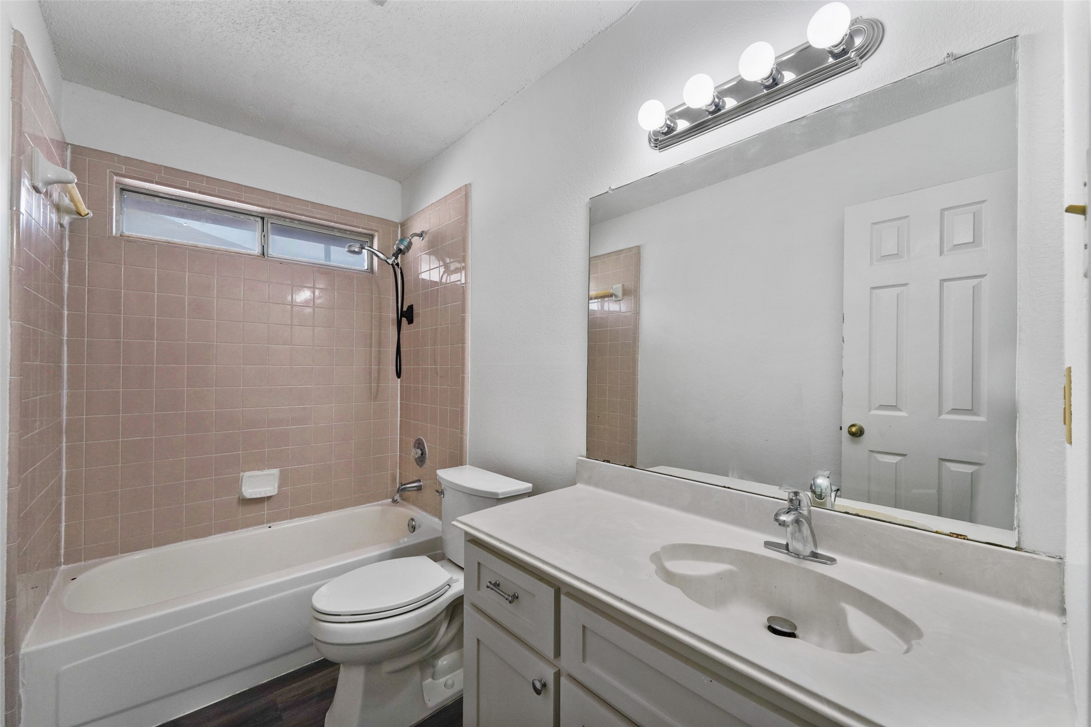 2600 Waterloo Lane Mesquite TX 75181