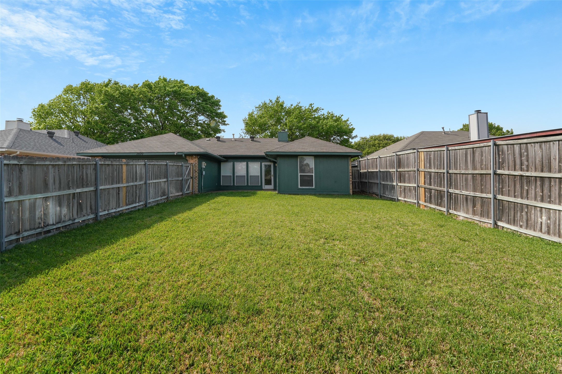 2600 Waterloo Lane Mesquite TX 75181