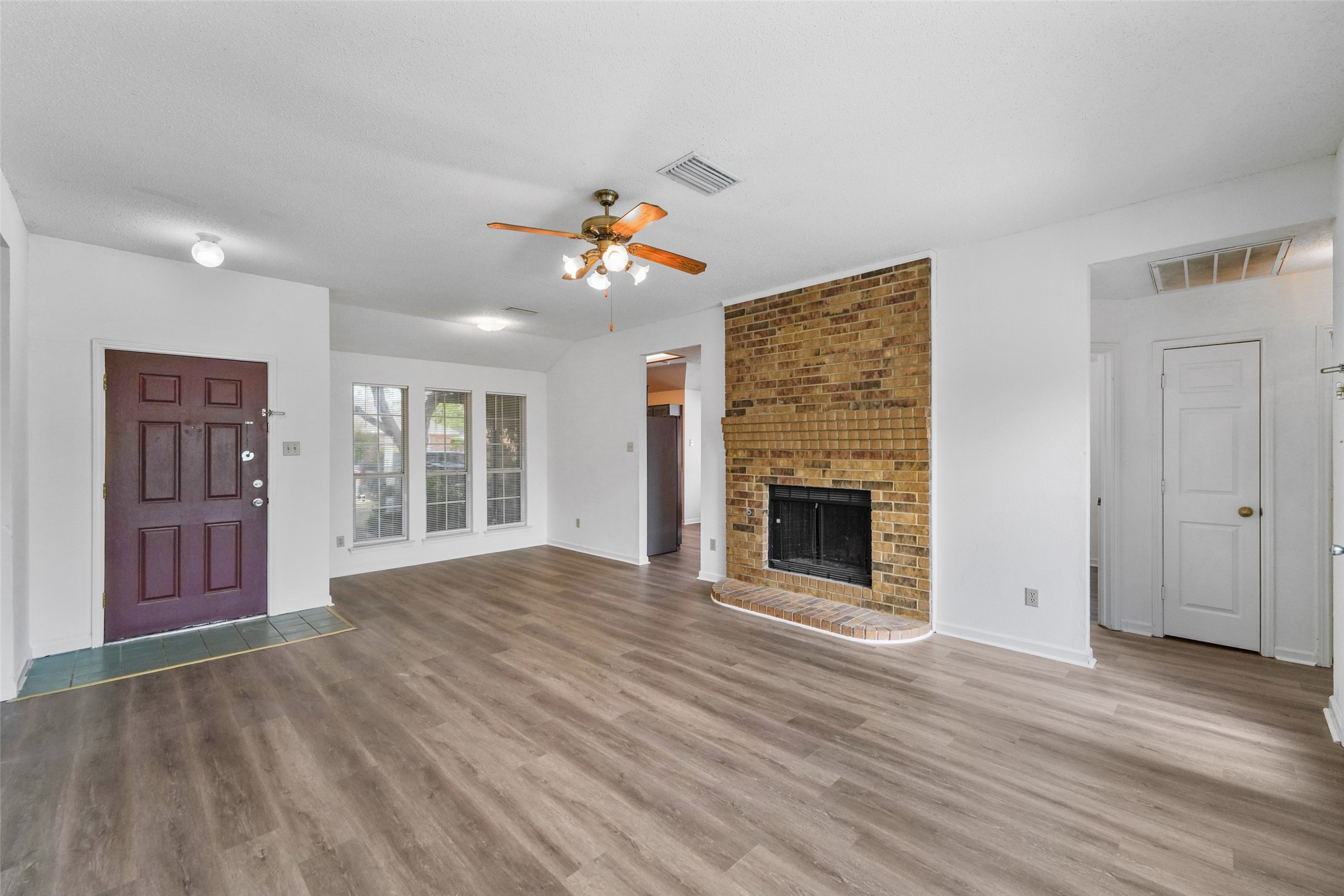 2600 Waterloo Lane Mesquite TX 75181