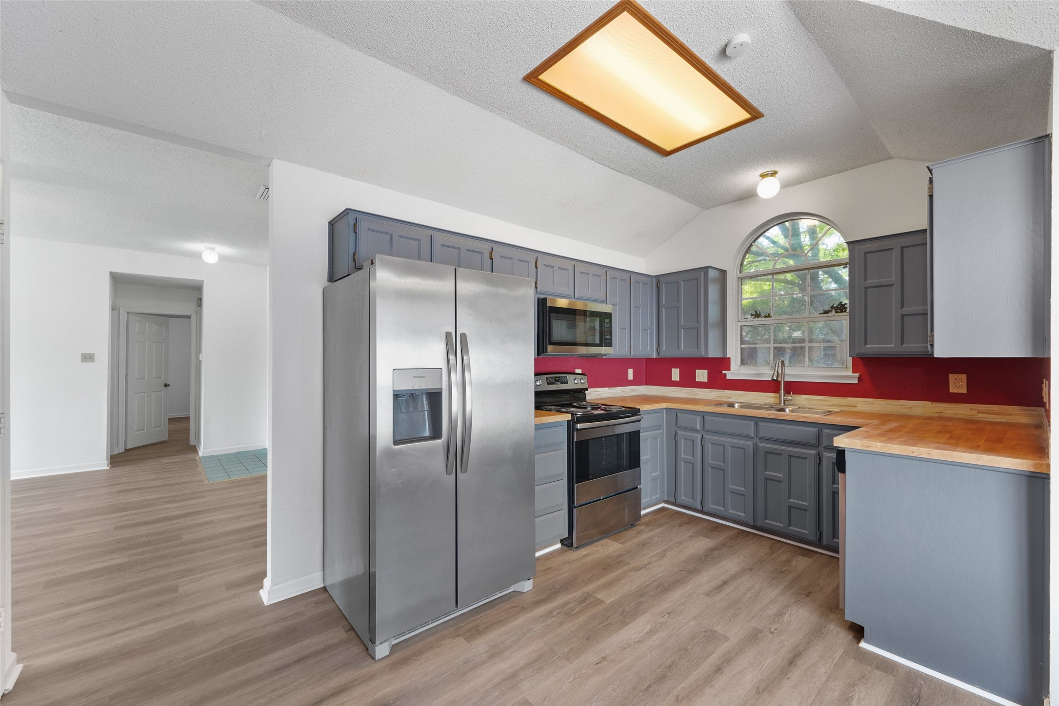 2600 Waterloo Lane Mesquite TX 75181