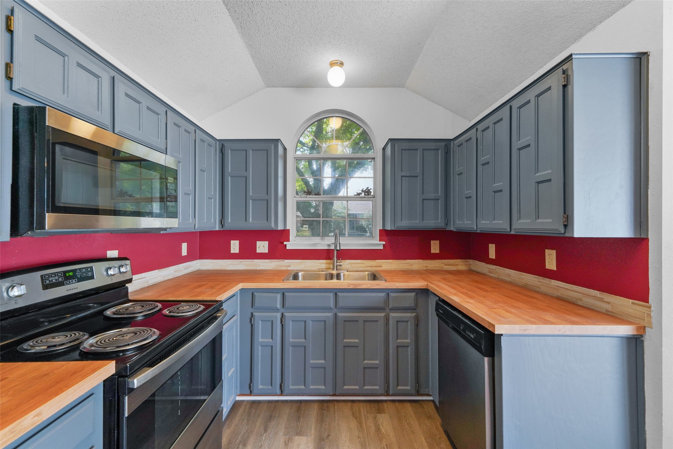 2600 Waterloo Lane Mesquite TX 75181