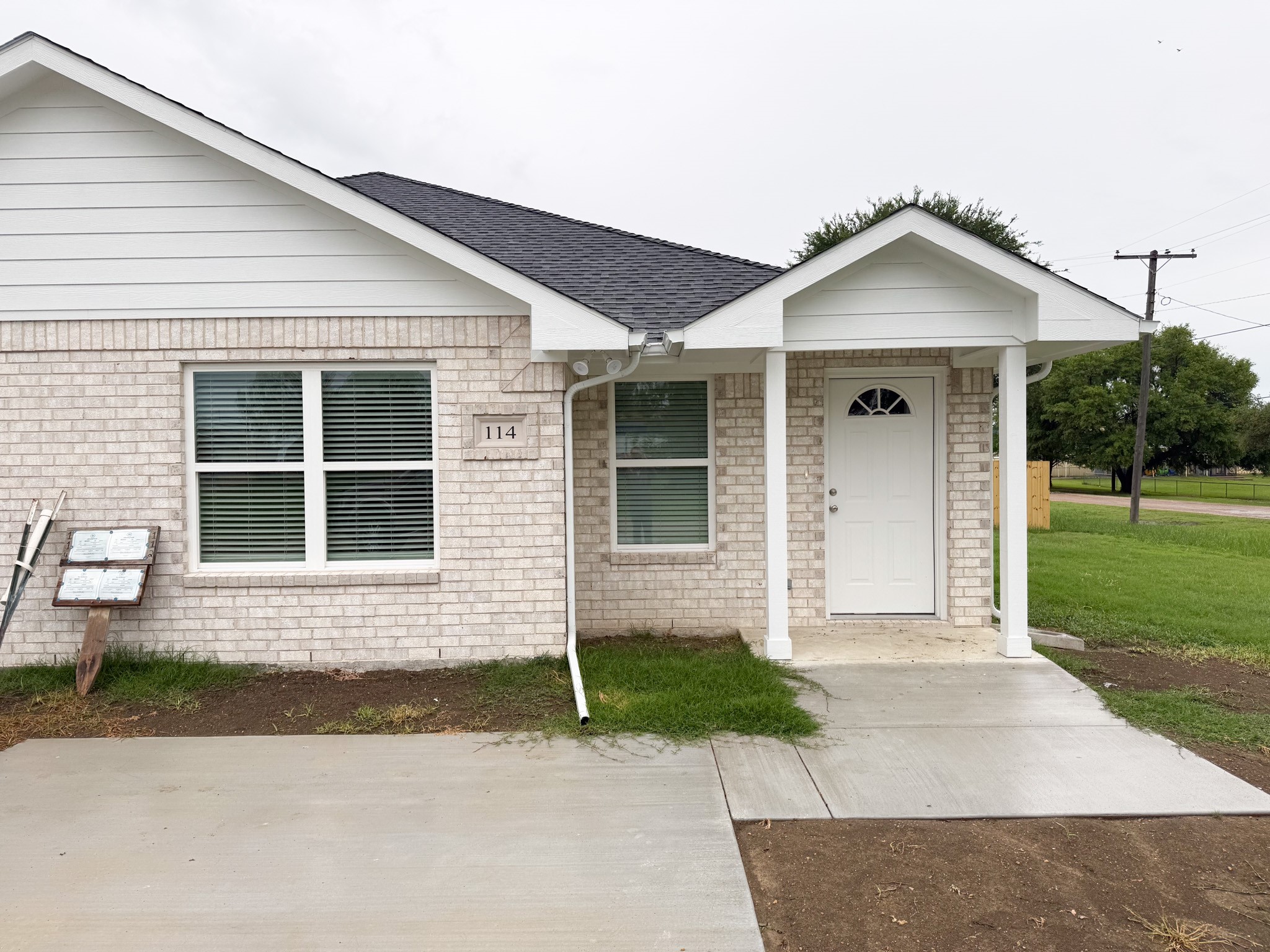 200 N Dallas Street Rice TX 75155