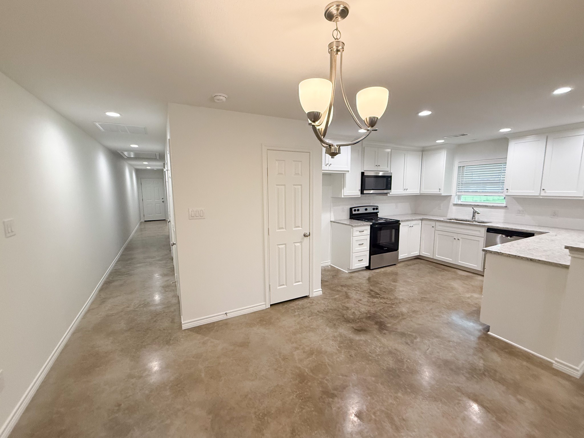 200 N Dallas Street Rice TX 75155