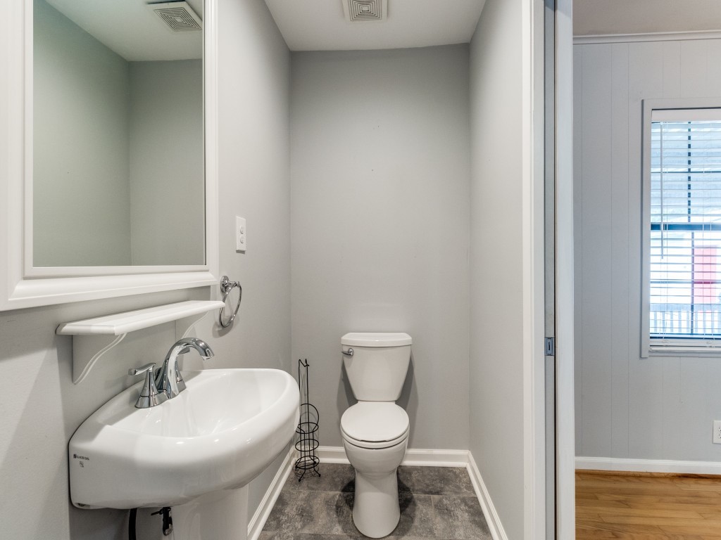 10858 Cassandra Way Dallas TX 75228