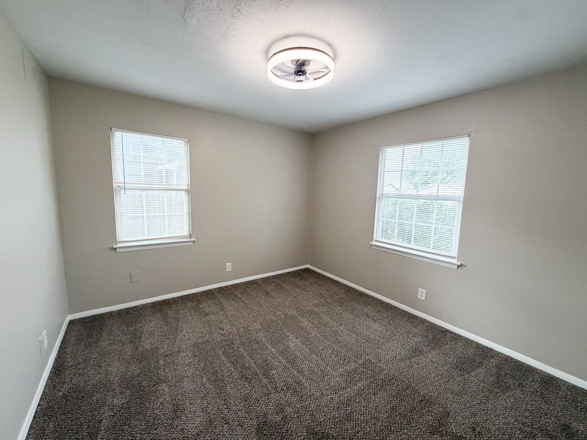 136 Highland Drive Ennis TX 75119