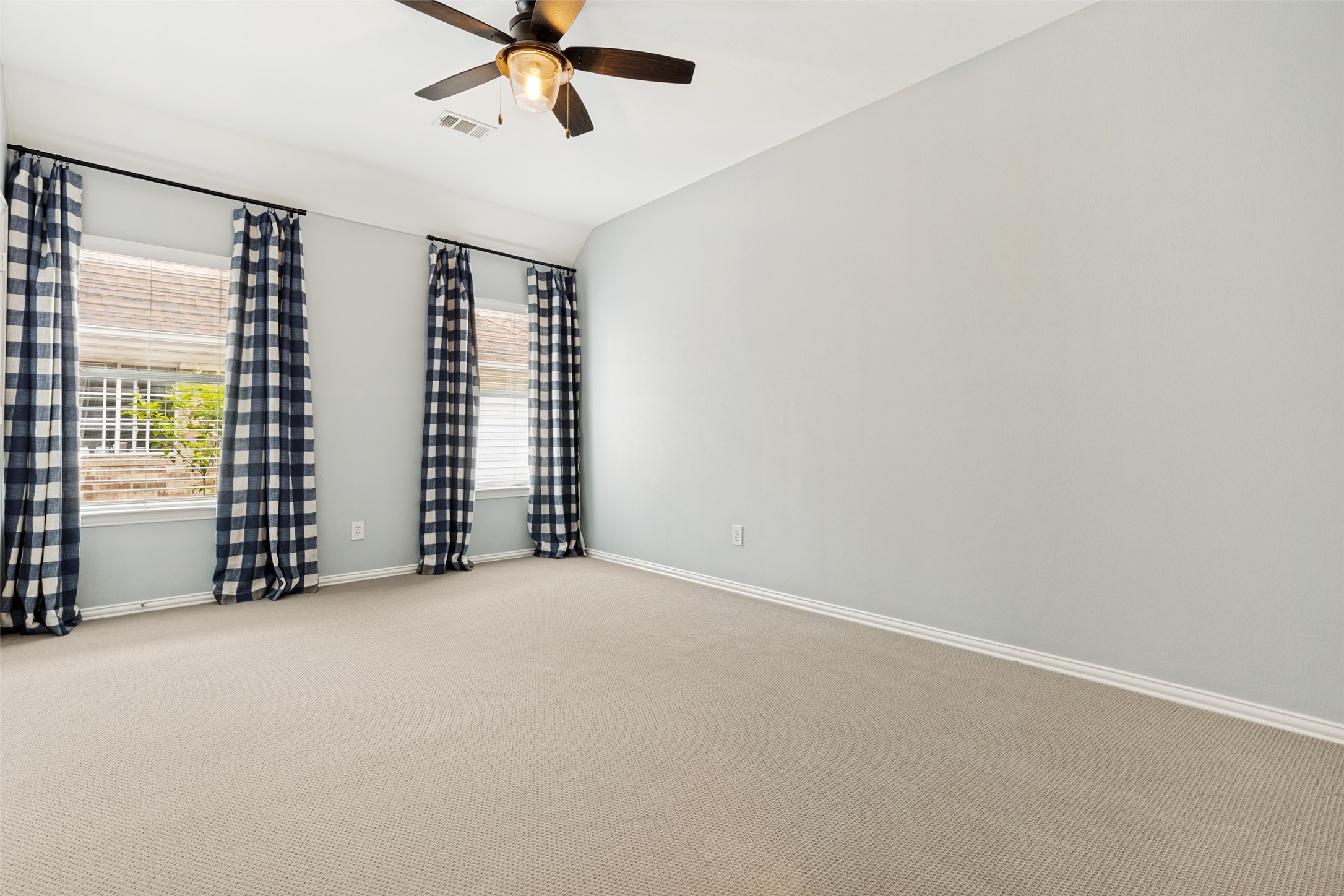 18515 Kelly Cave Trail Dallas TX 75252