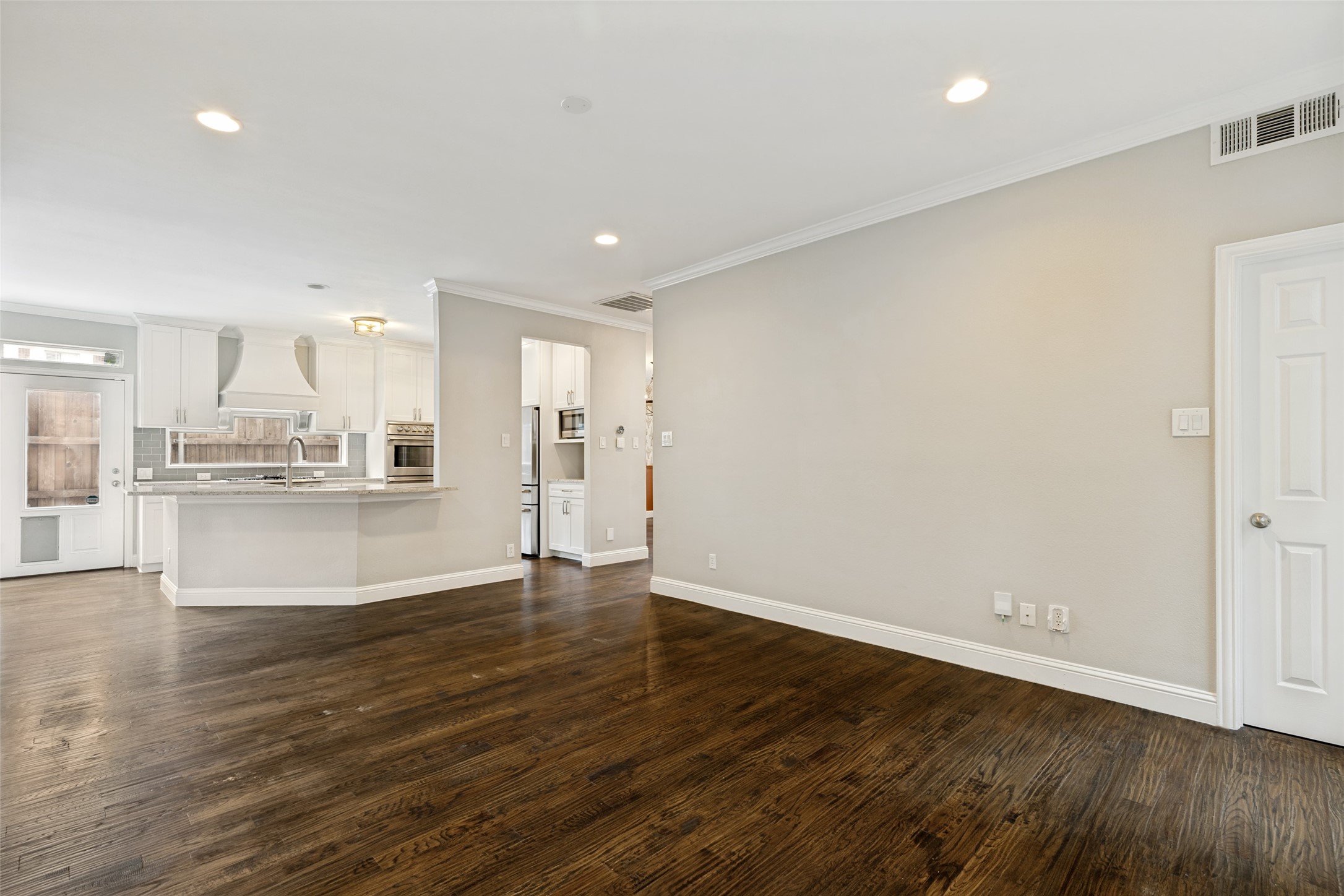 18515 Kelly Cave Trail Dallas TX 75252