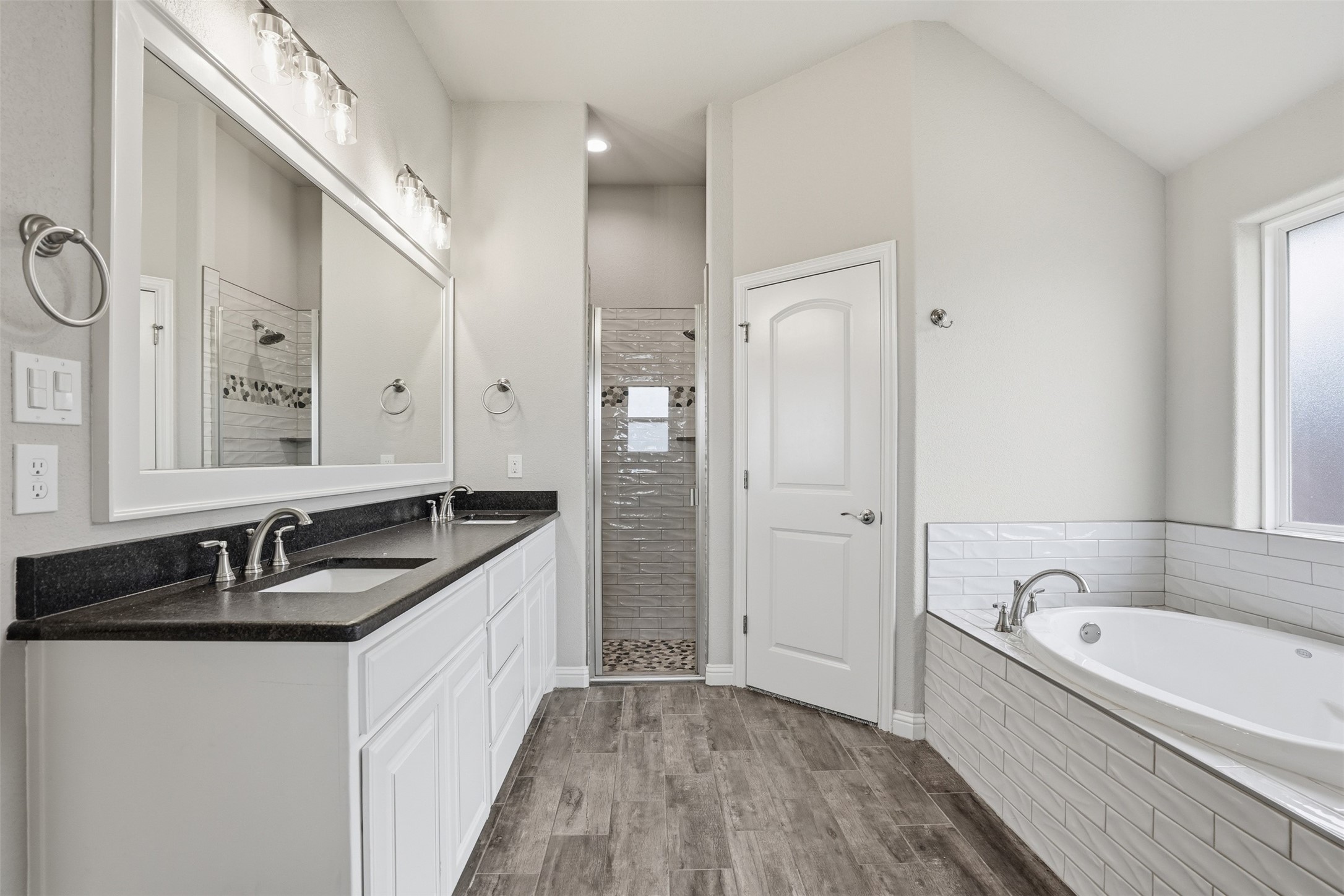 11828 Serval Street Godley TX 76044