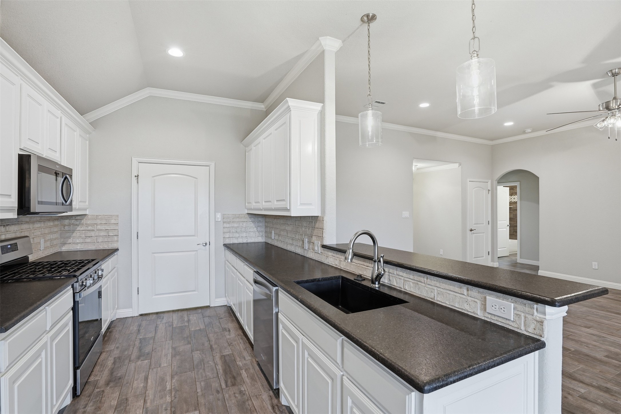 11828 Serval Street Godley TX 76044