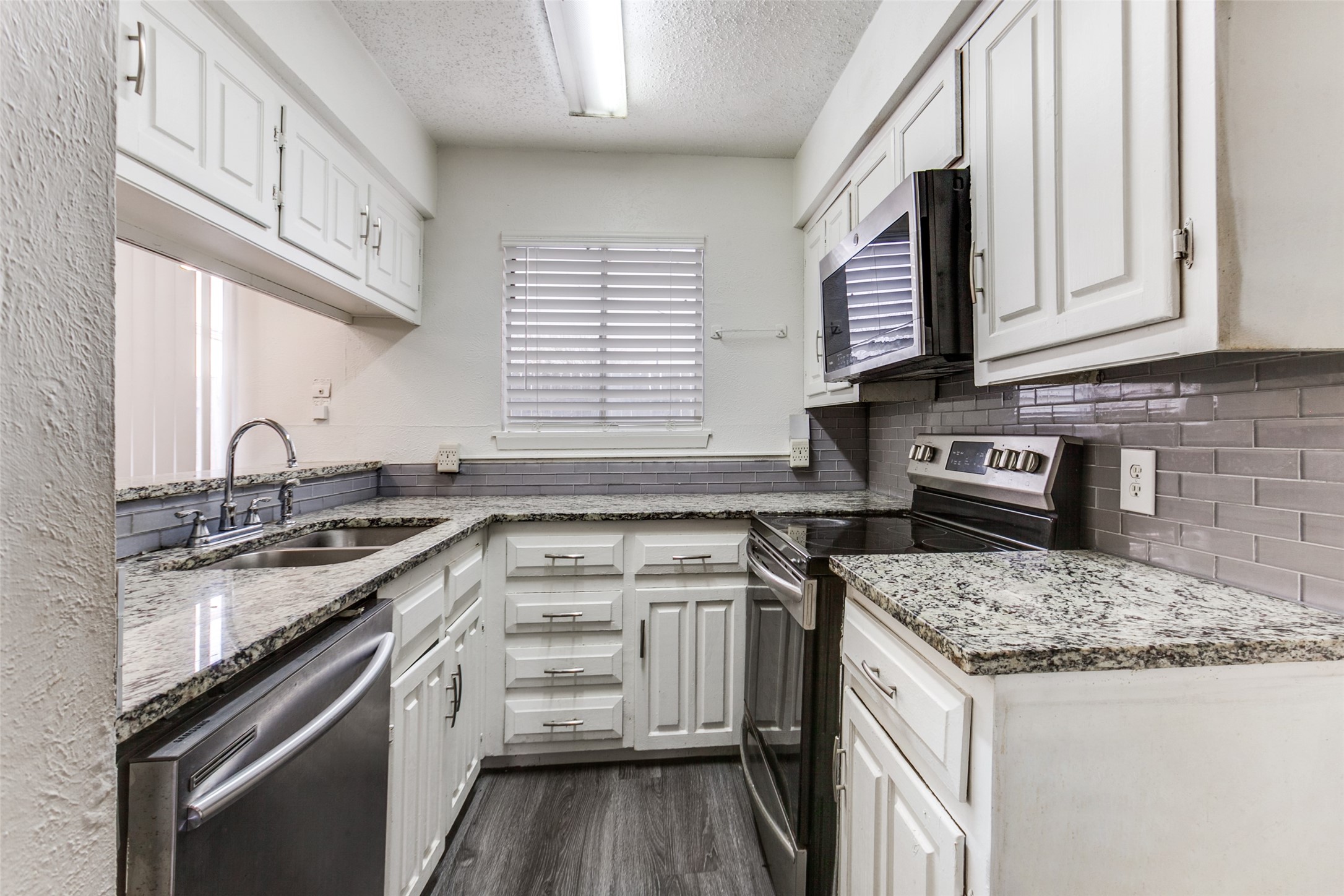 1804 Highbrook Court Garland TX 75044