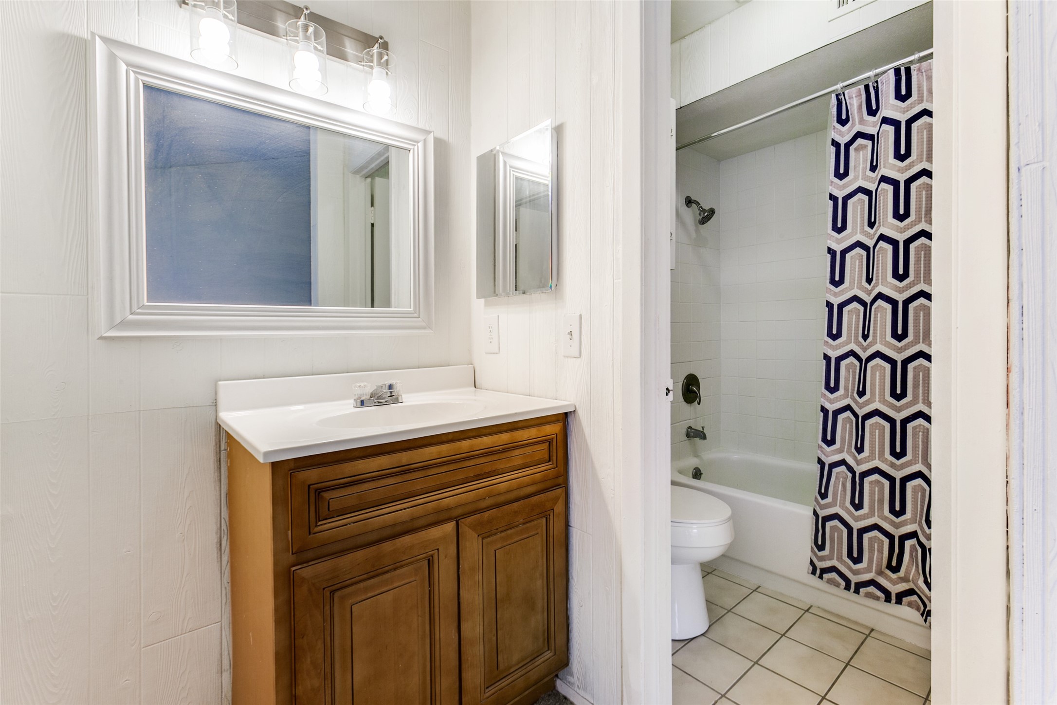 1804 Highbrook Court Garland TX 75044