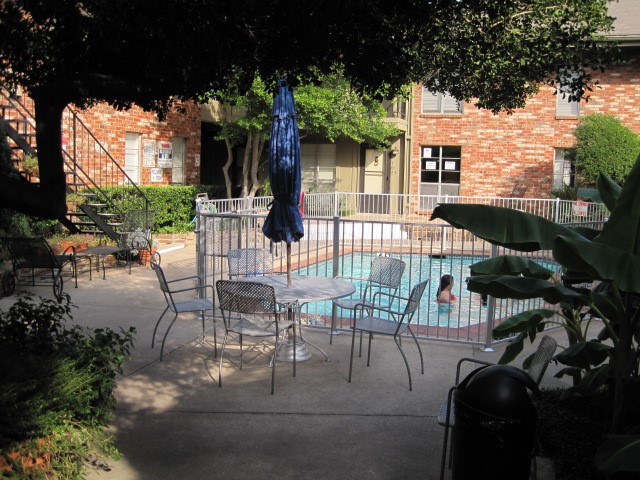 4317 Hartford Street Dallas TX 75219
