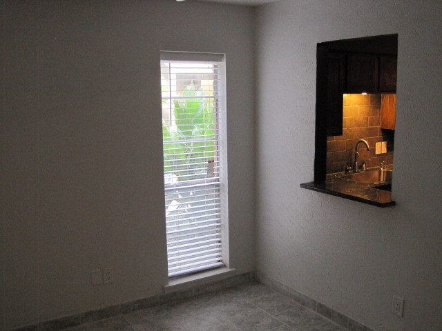 4317 Hartford Street Dallas TX 75219
