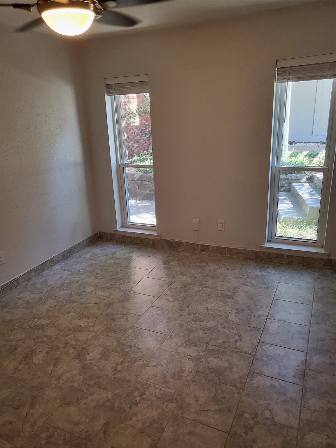 4317 Hartford Street Dallas TX 75219