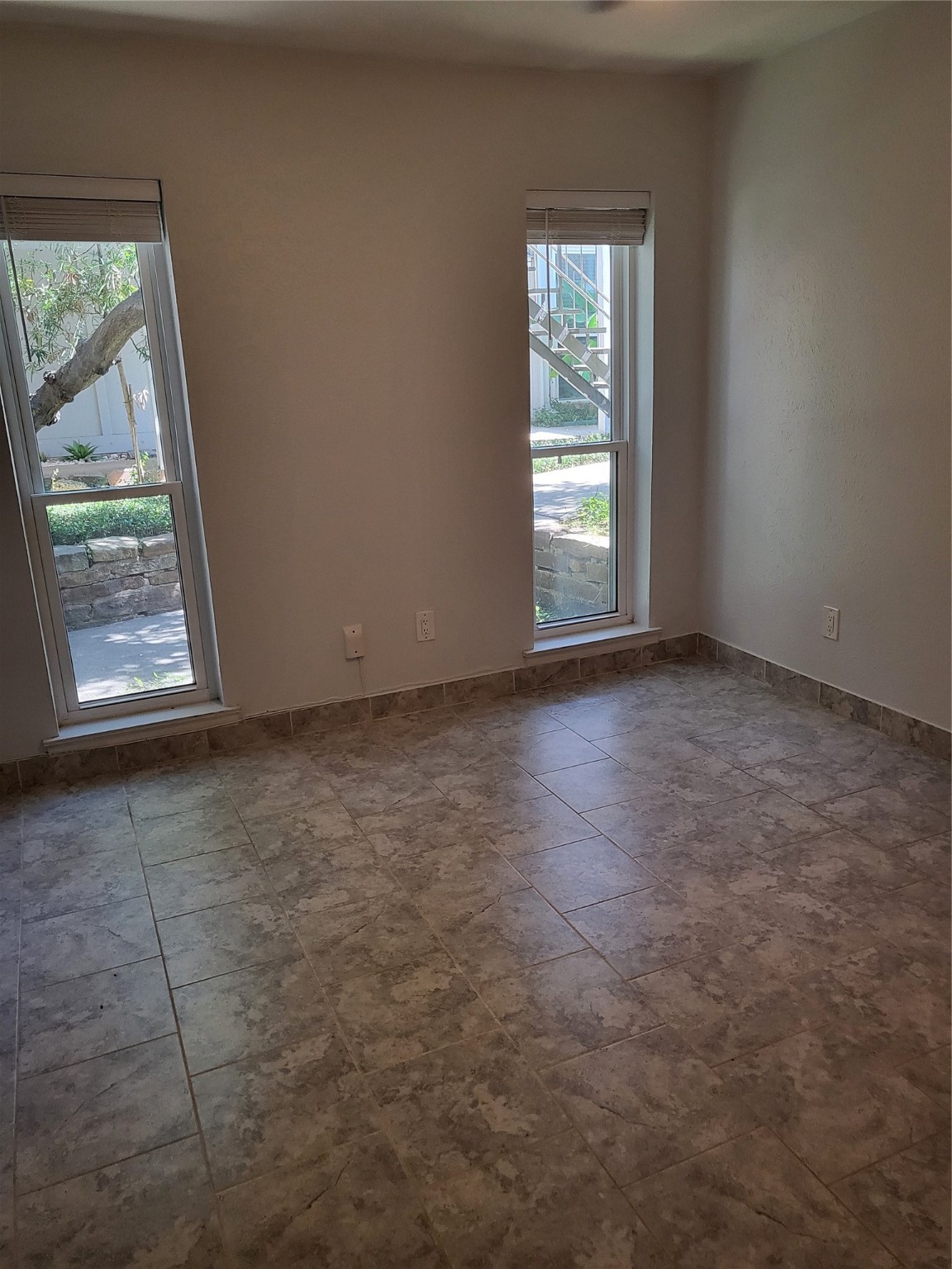 4317 Hartford Street Dallas TX 75219