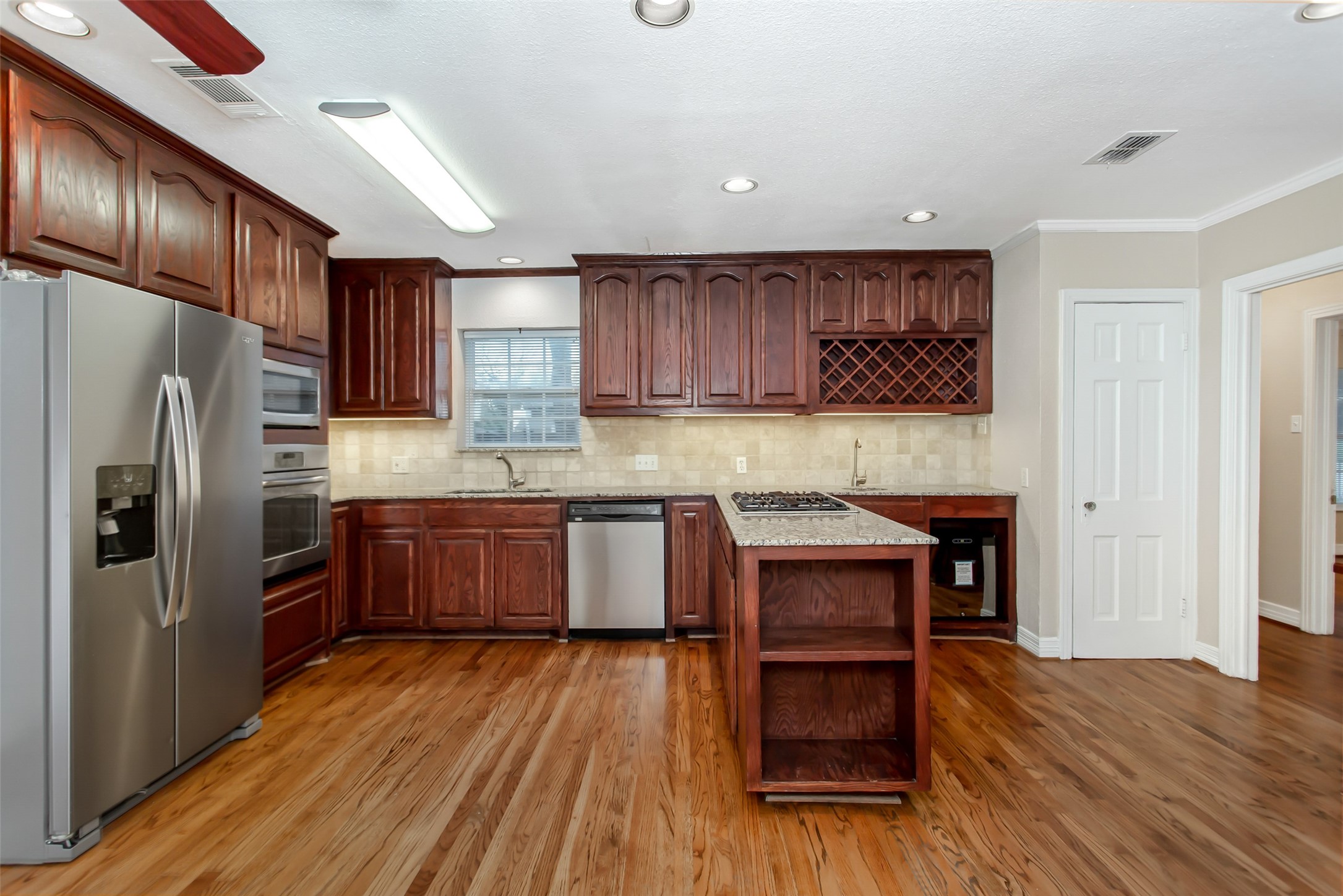 6219 Penrose Avenue Dallas TX 75214