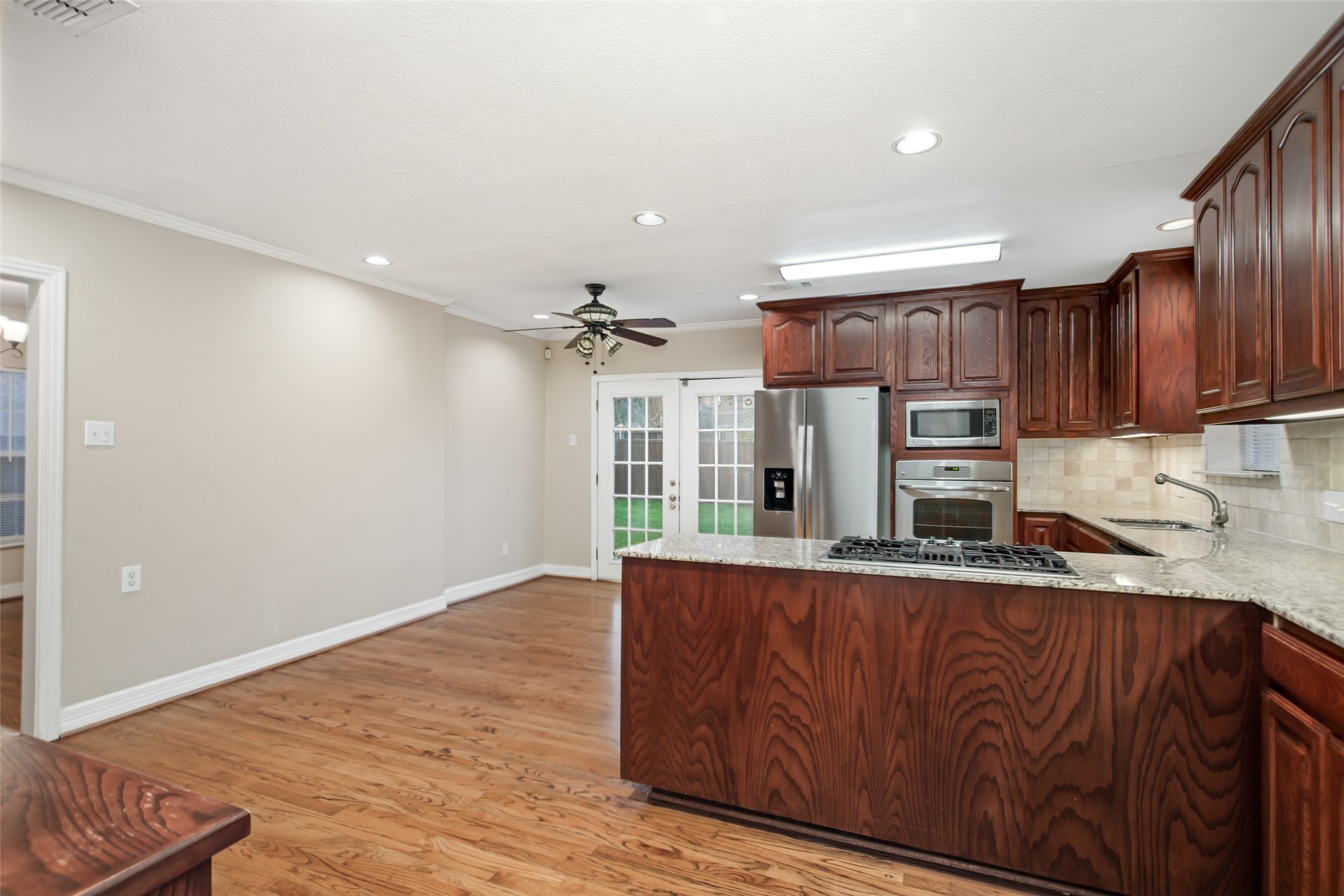 6219 Penrose Avenue Dallas TX 75214