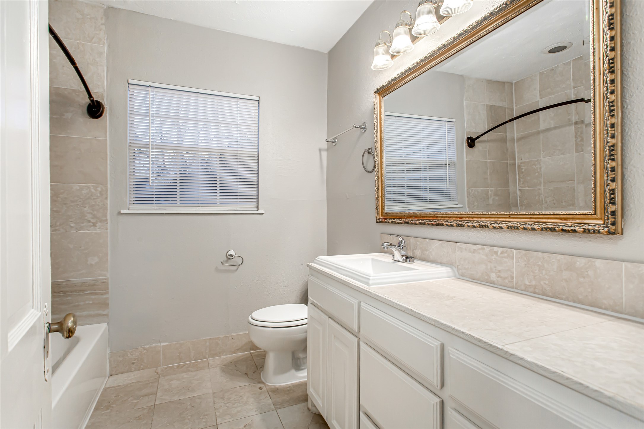 6219 Penrose Avenue Dallas TX 75214