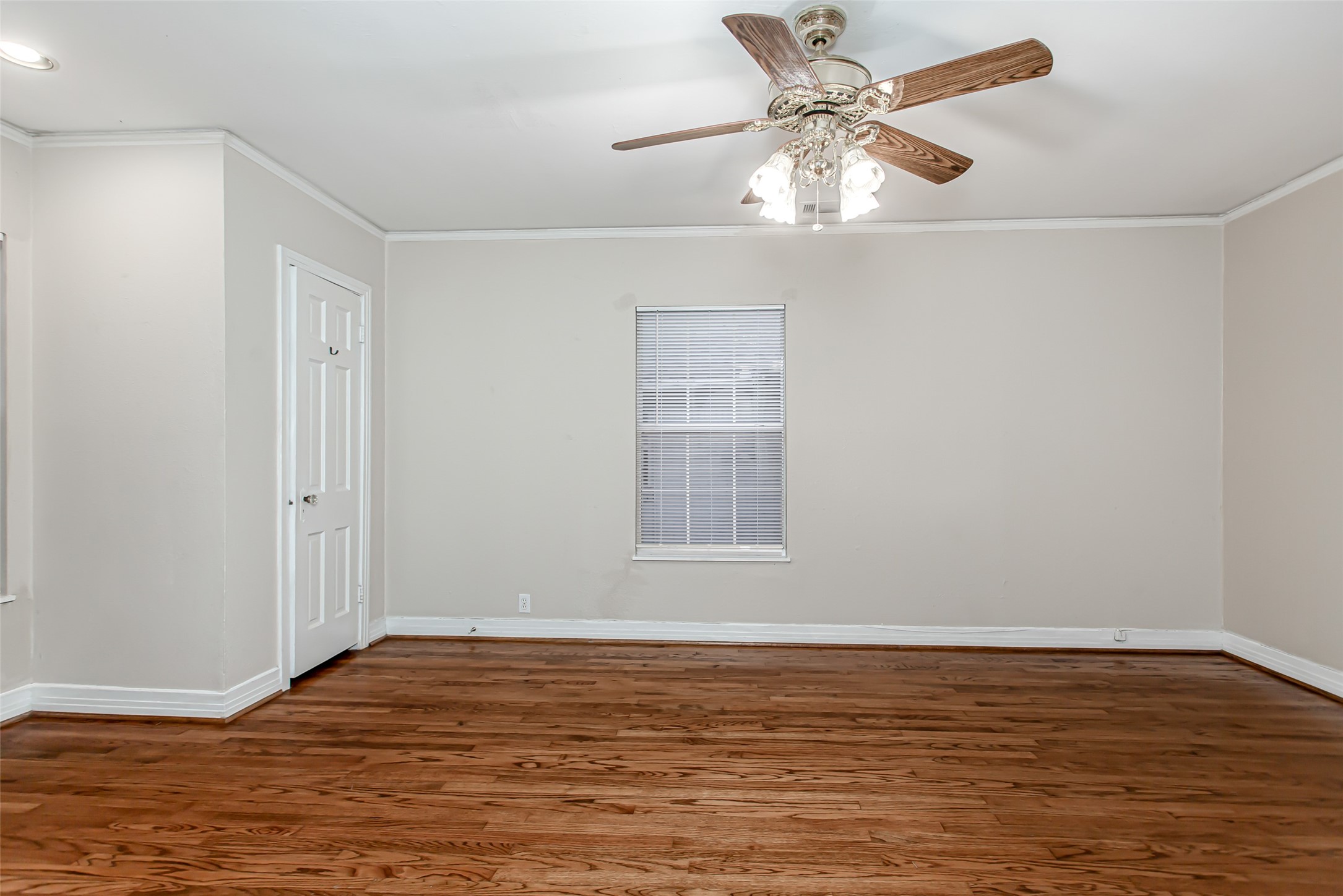 6219 Penrose Avenue Dallas TX 75214