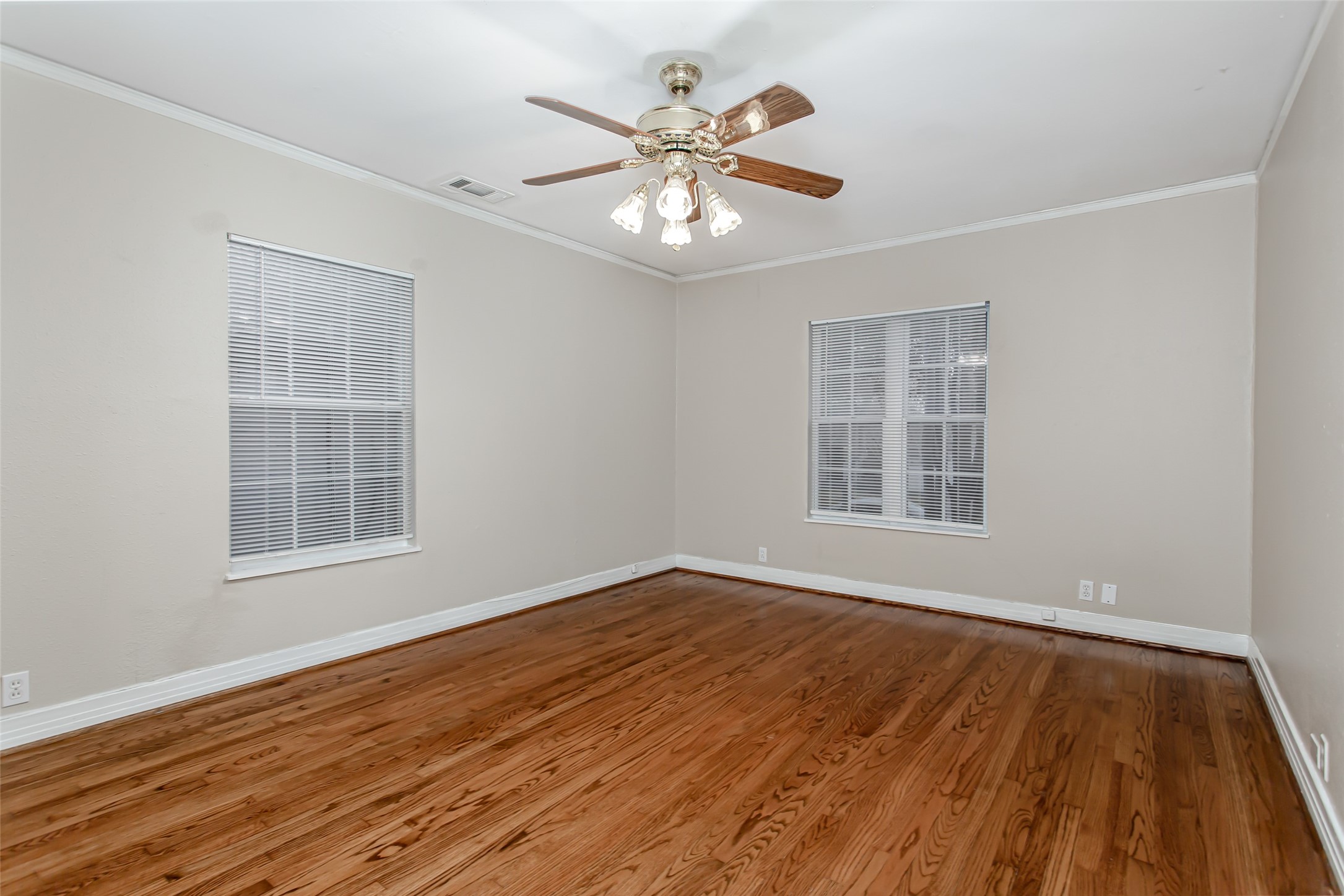 6219 Penrose Avenue Dallas TX 75214