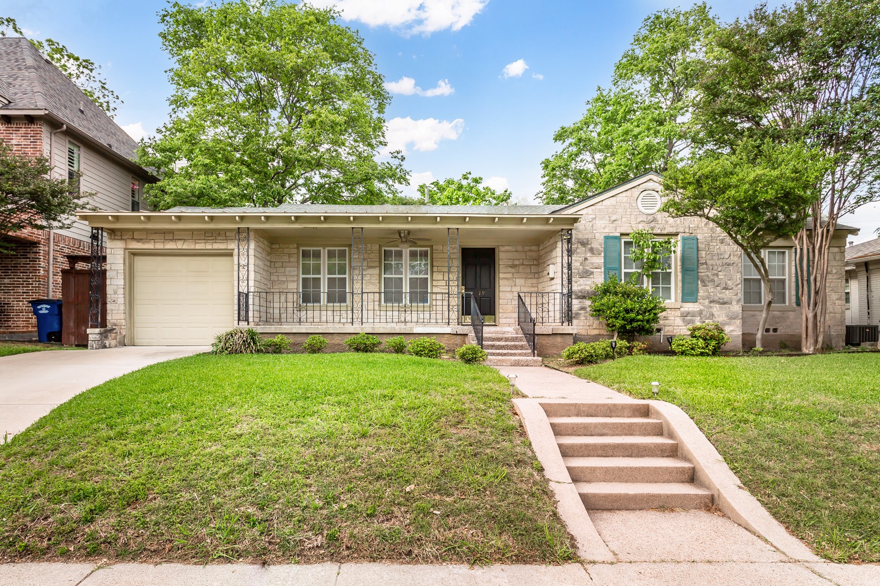 6219 Penrose Avenue Dallas TX 75214