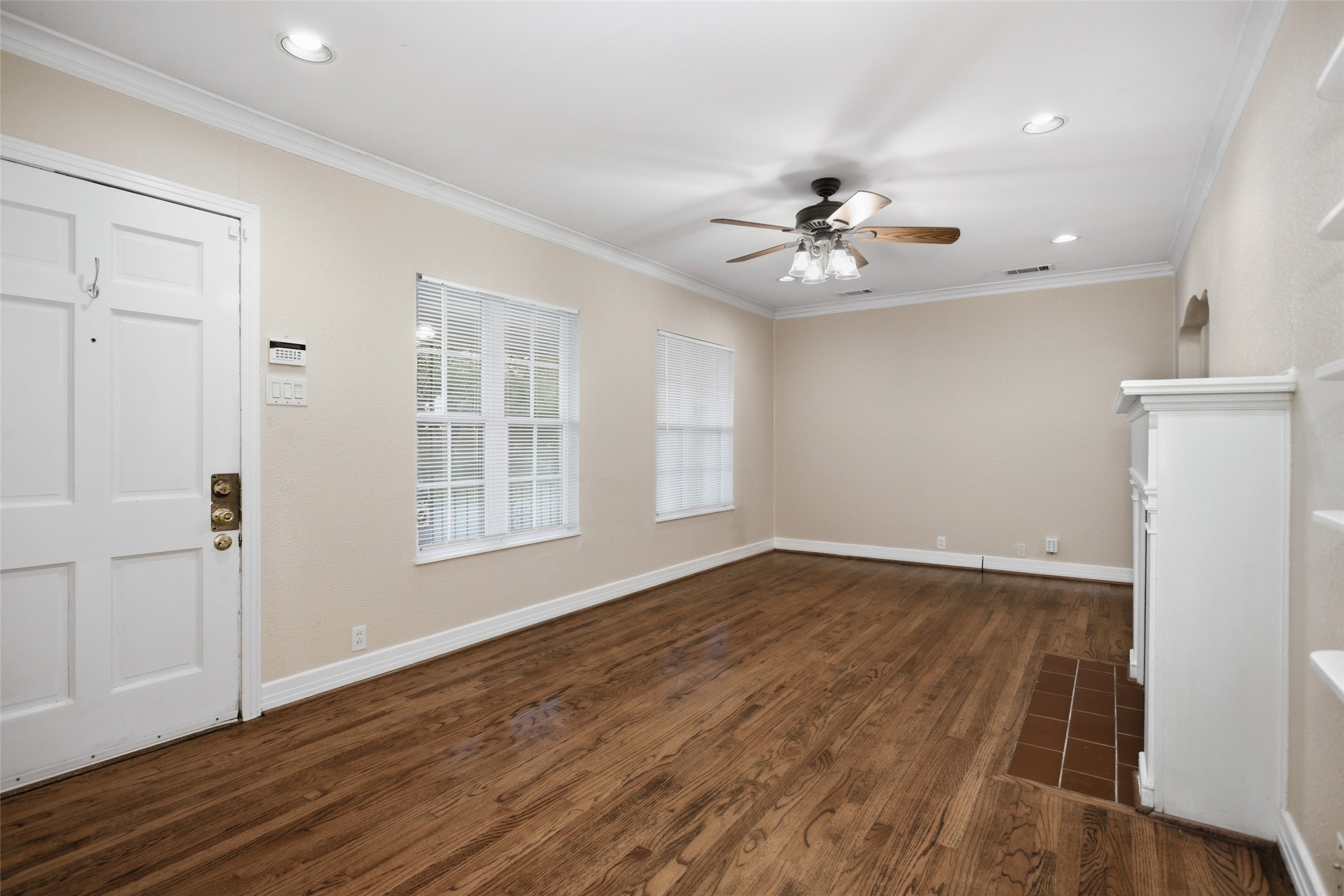 6219 Penrose Avenue Dallas TX 75214