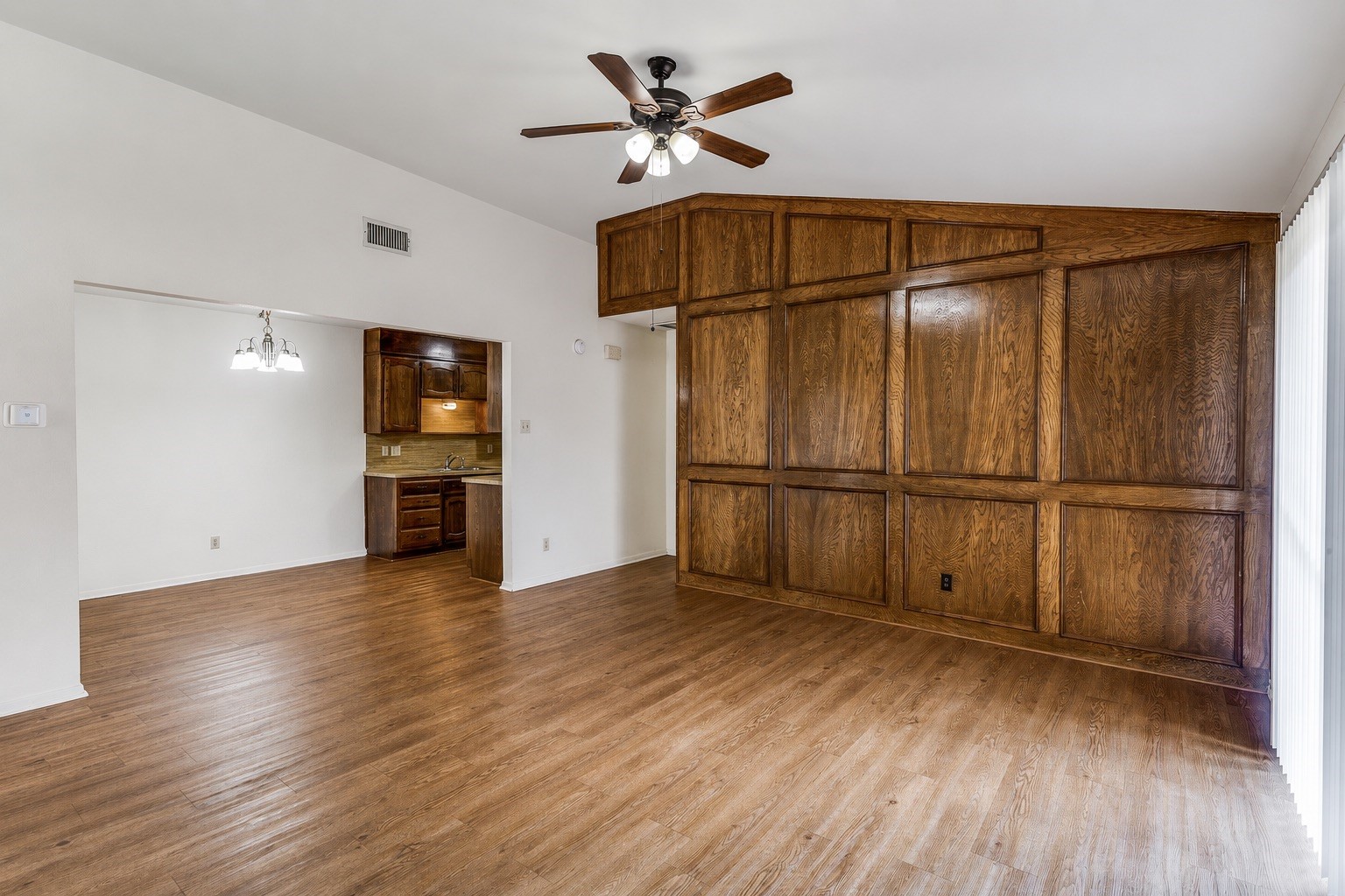 1140 Jameson Street Weatherford TX 76086