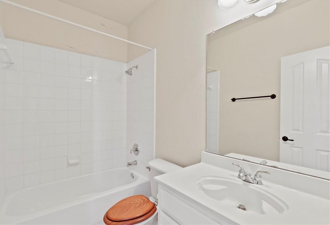 1313 Bradbury Drive Carrollton TX 75007