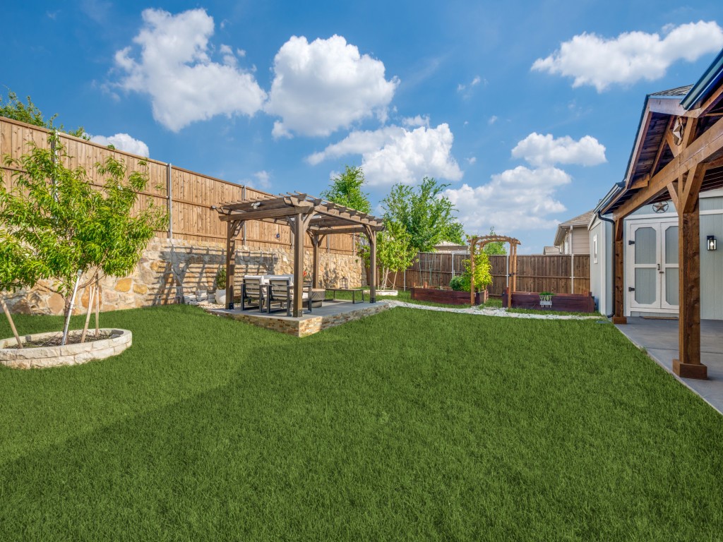 2612 Wayne Avenue Aubrey TX 76227