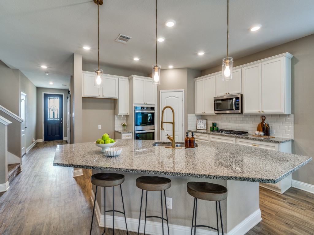 2612 Wayne Avenue Aubrey TX 76227