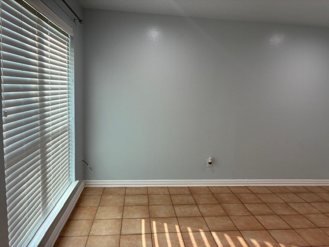 425 S Oak Street Arlington TX 76010