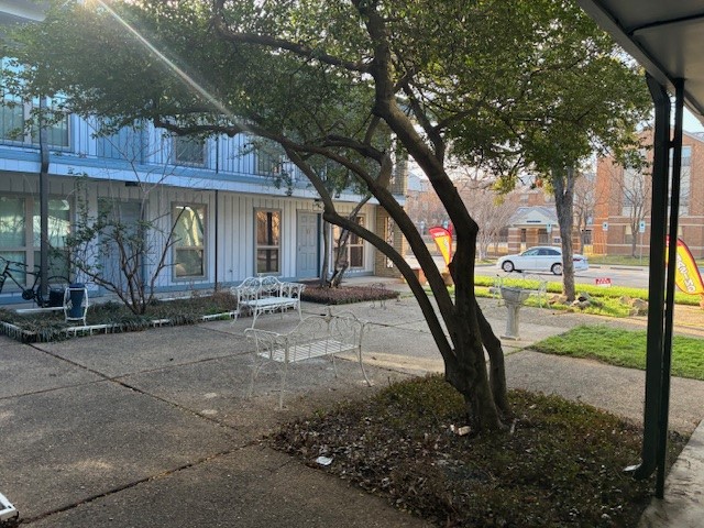425 S Oak Street Arlington TX 76010