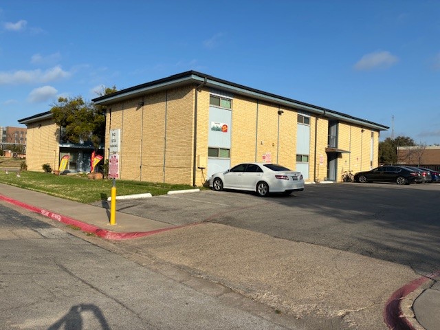 425 S Oak Street Arlington TX 76010