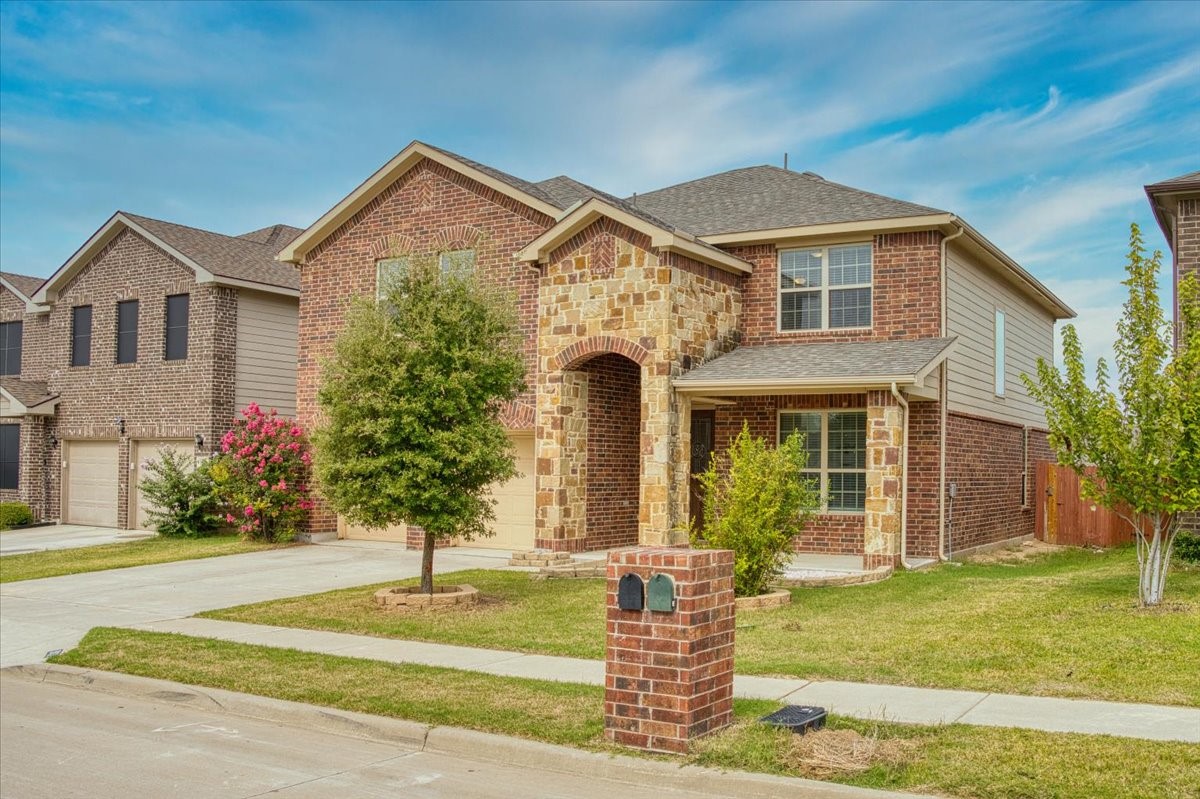 3012 Whitetail Chase Drive Fort Worth TX 76108