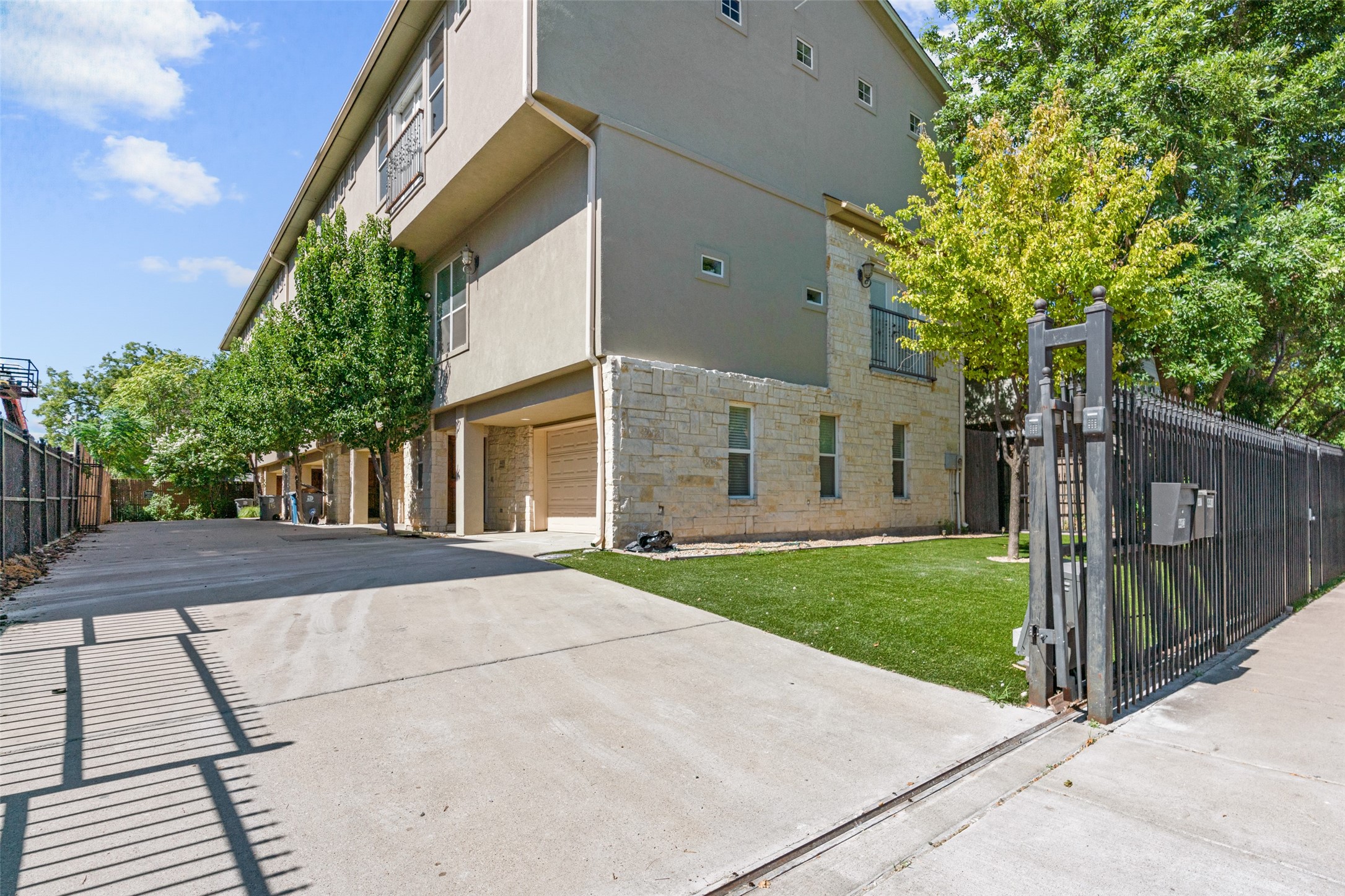 4417 Gennaro Street Dallas TX 75204