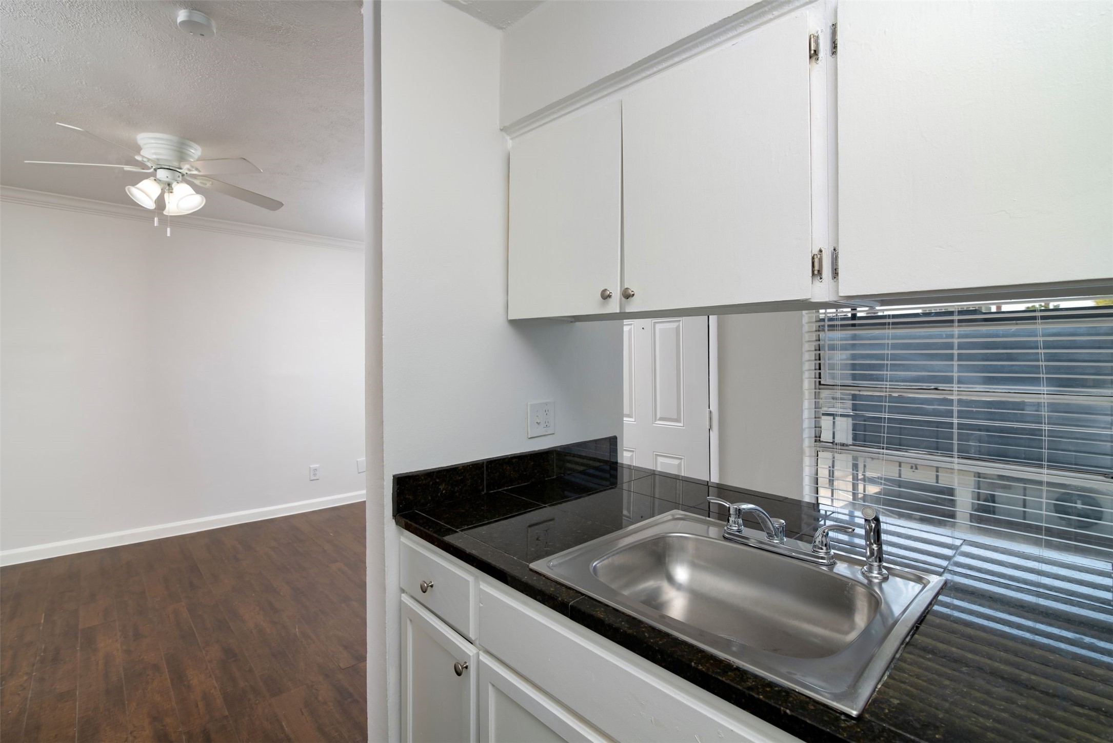 2816 Throckmorton Street Dallas TX 75219
