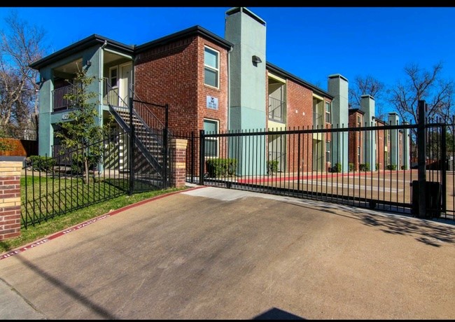 4622 Monarch Street Dallas TX 75204
