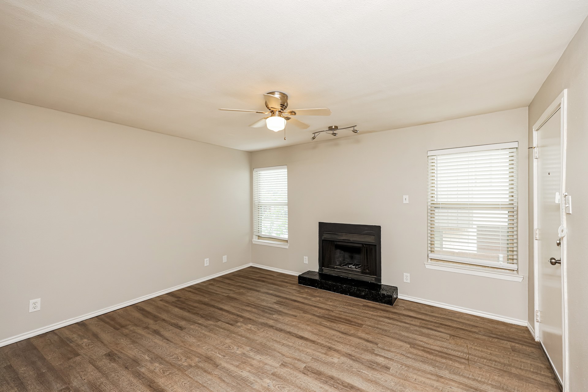 4622 Monarch Street Dallas TX 75204