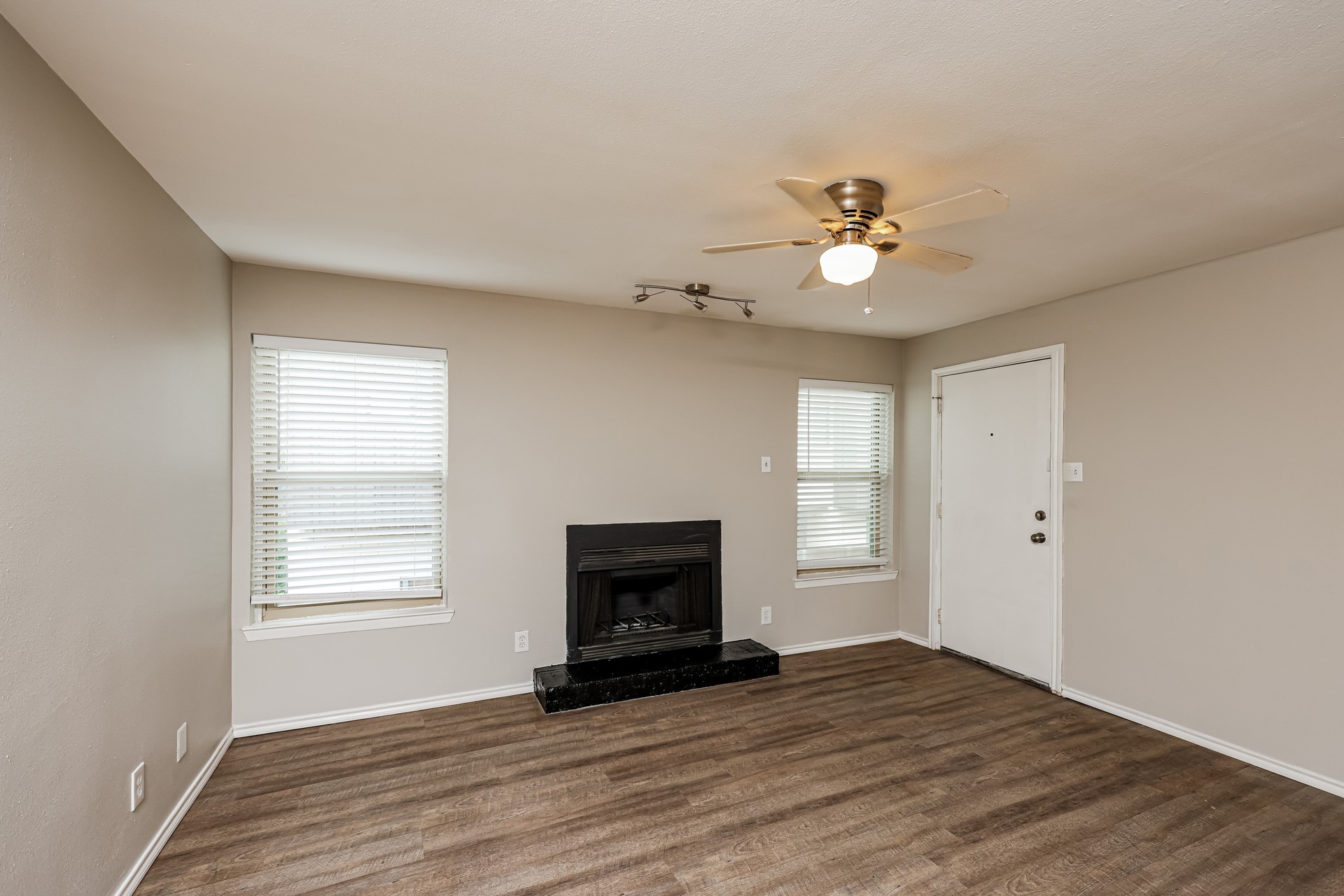 4622 Monarch Street Dallas TX 75204