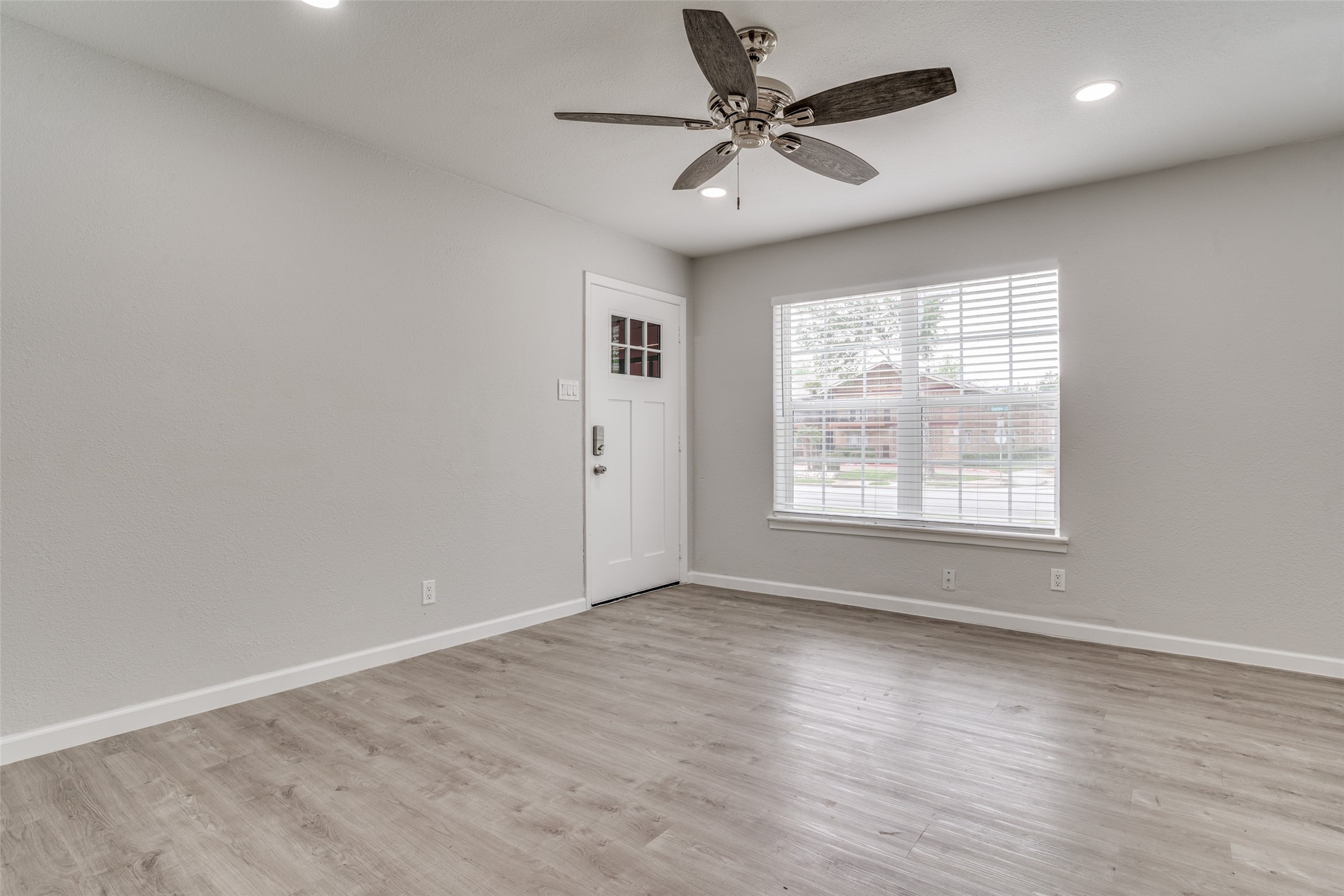 5444 Gaston Avenue Dallas TX 75214