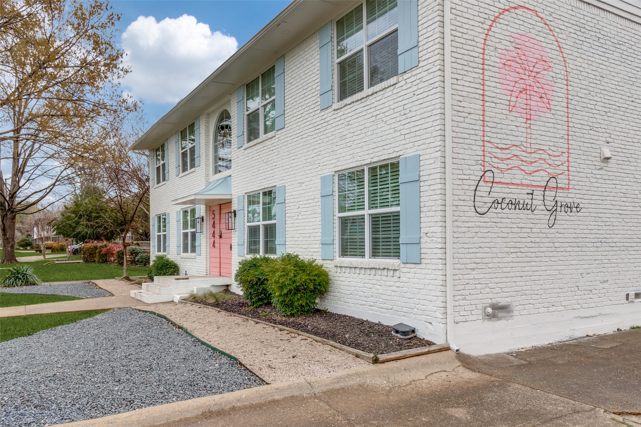 5444 Gaston Avenue Dallas TX 75214