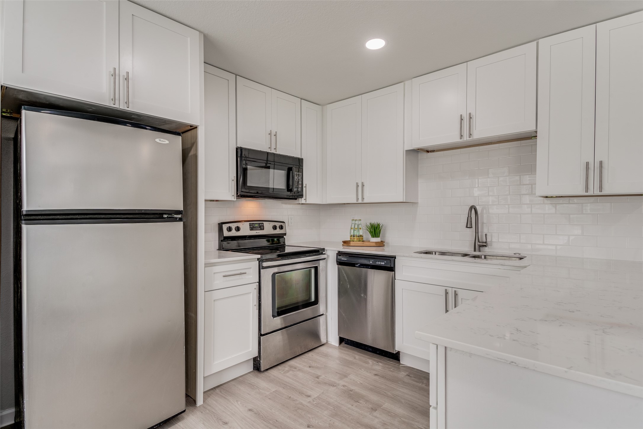 5444 Gaston Avenue Dallas TX 75214