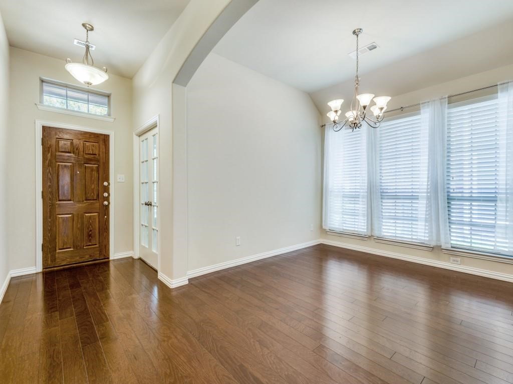 2712 Cole Castle Drive Lewisville TX 75056