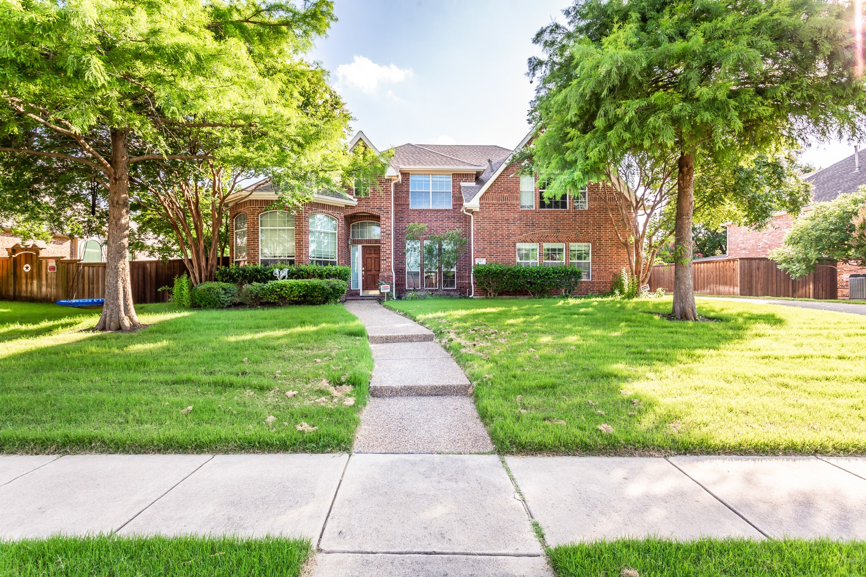 915 Falcon Trail Murphy TX 75094