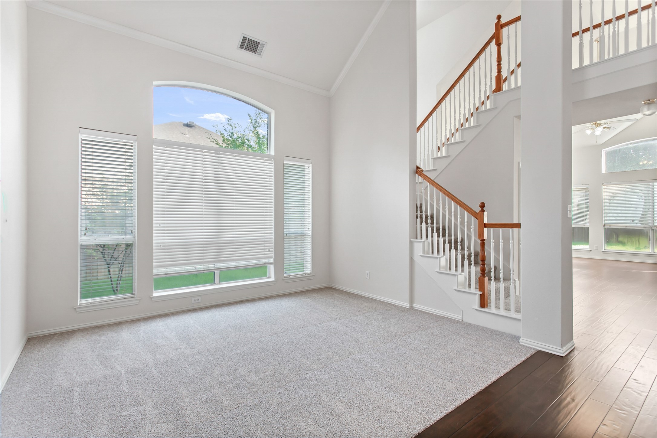 915 Falcon Trail Murphy TX 75094
