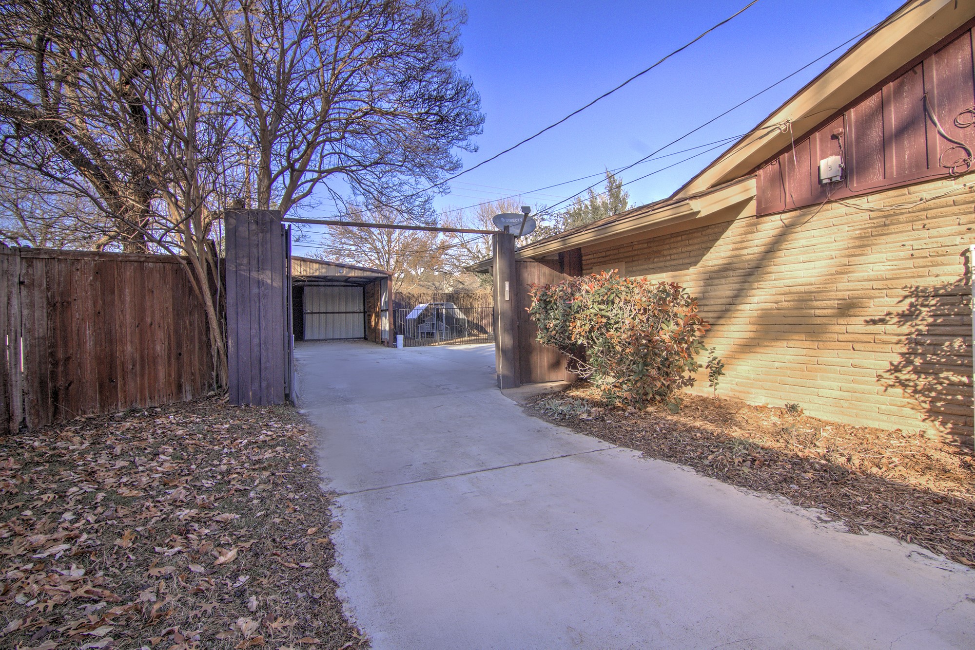 3763 Vinecrest Drive Dallas TX 75229