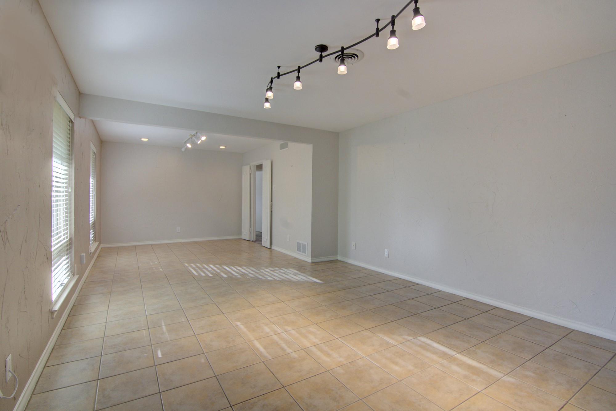 3763 Vinecrest Drive Dallas TX 75229