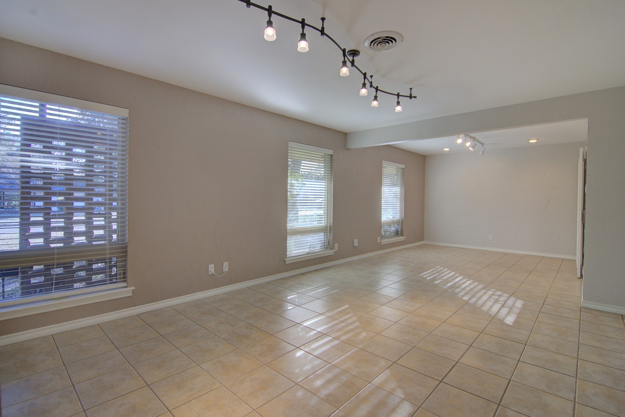 3763 Vinecrest Drive Dallas TX 75229