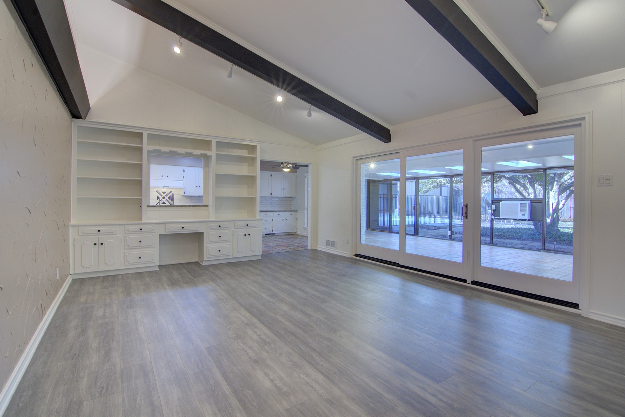 3763 Vinecrest Drive Dallas TX 75229