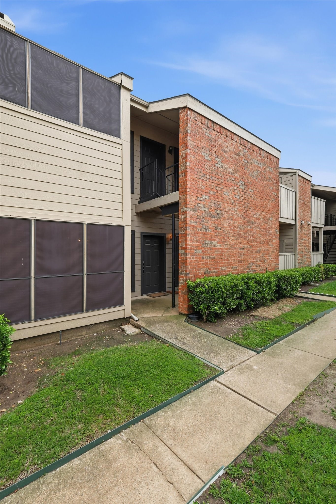 9600 Royal Lane Dallas TX 75243